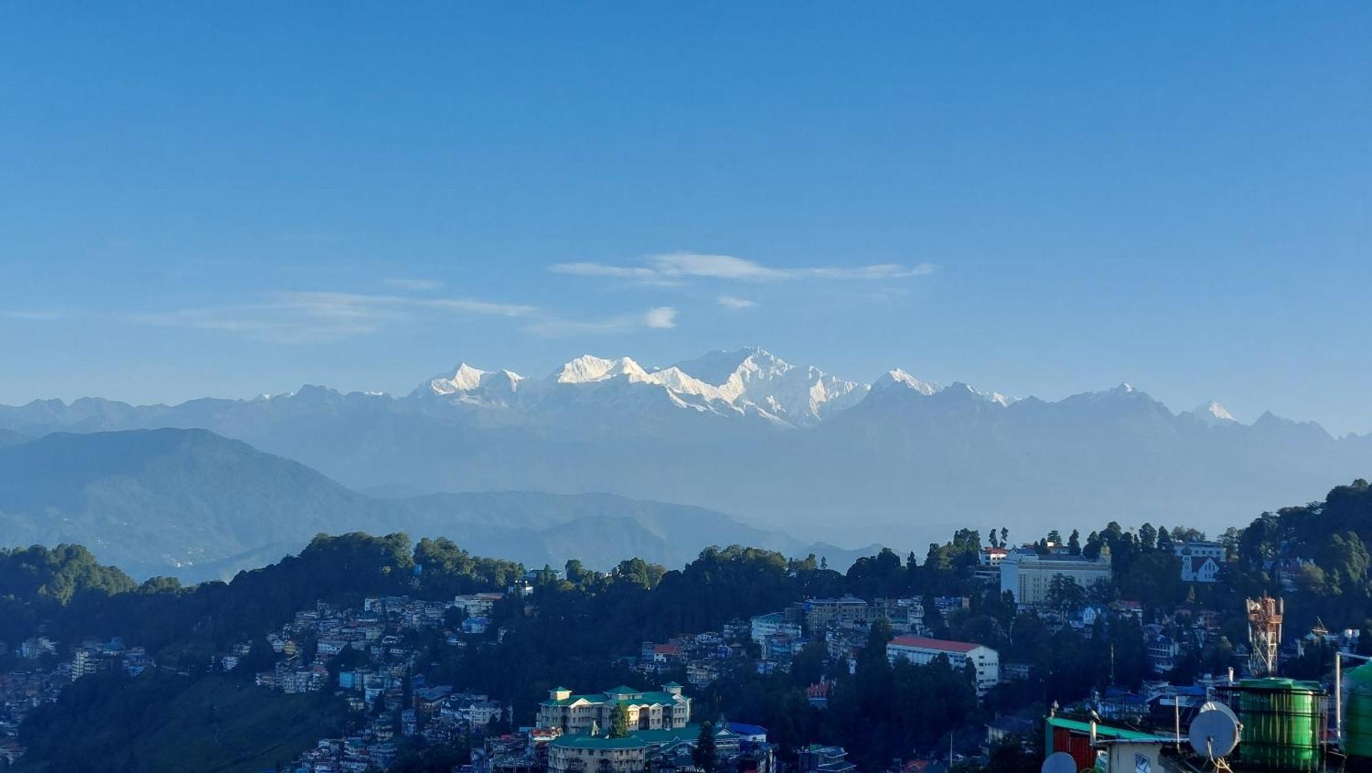 Indivar Homestay Дарджилинг Экстерьер фото