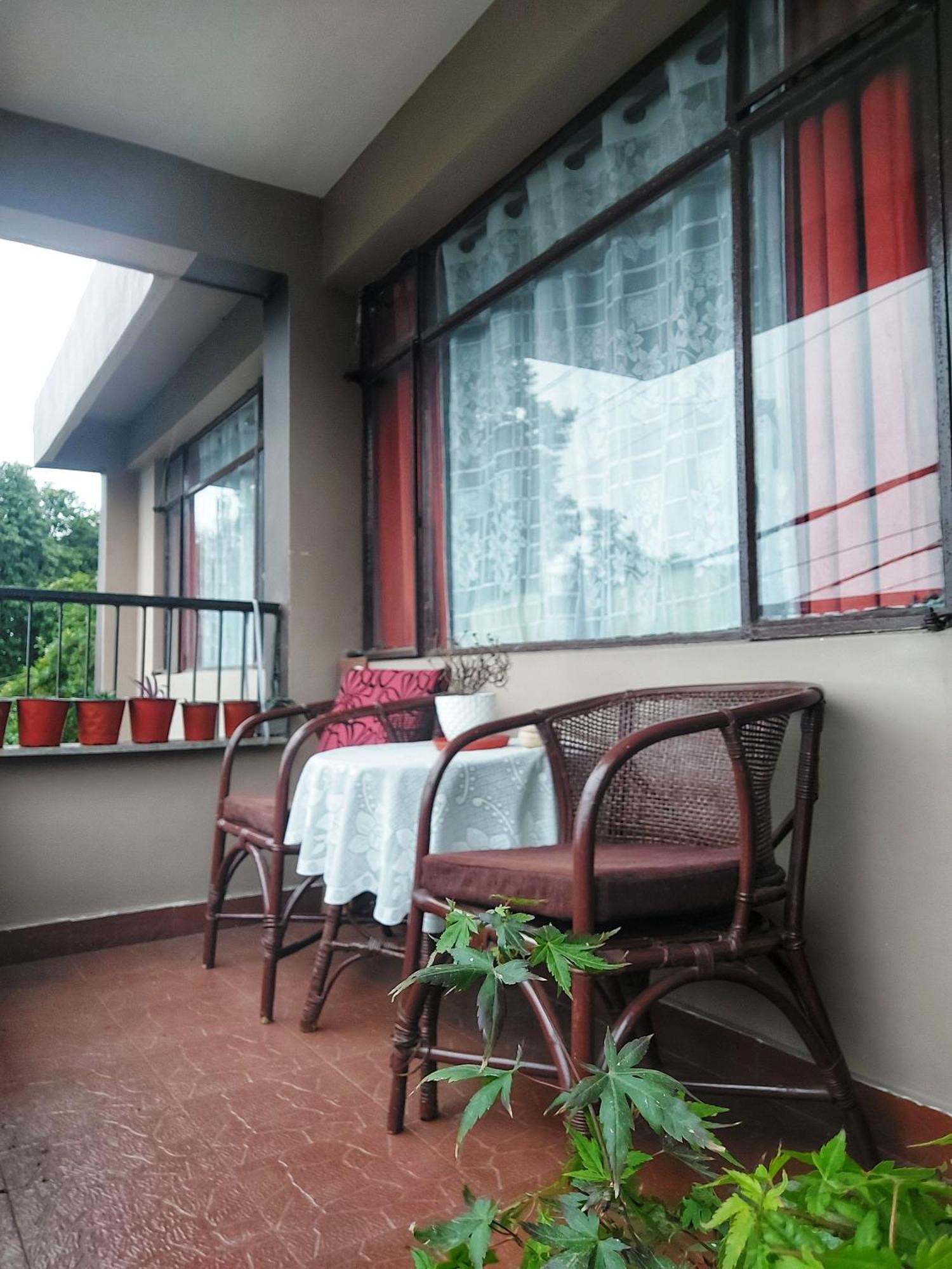 Indivar Homestay Дарджилинг Экстерьер фото