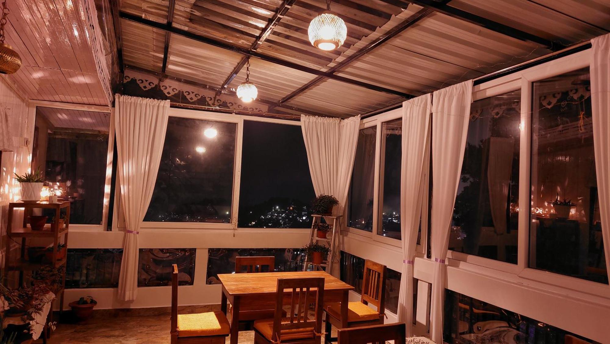 Indivar Homestay Дарджилинг Экстерьер фото