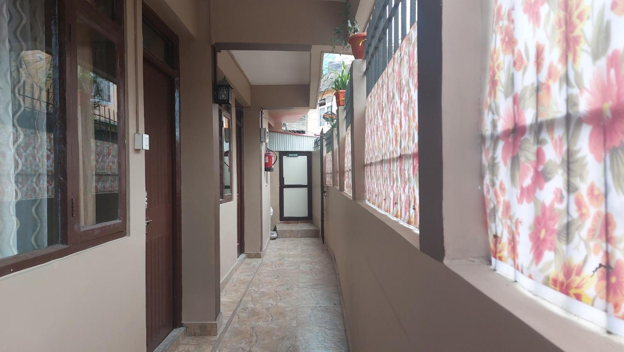 Indivar Homestay Дарджилинг Экстерьер фото