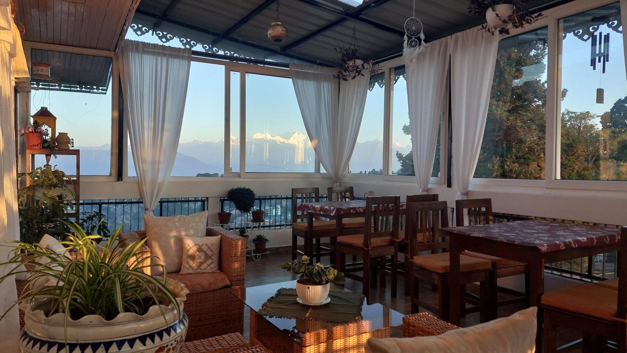 Indivar Homestay Дарджилинг Экстерьер фото